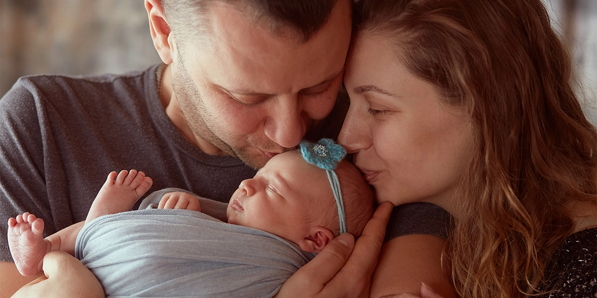 ژست خانوادگی برای عکاسی بارداری