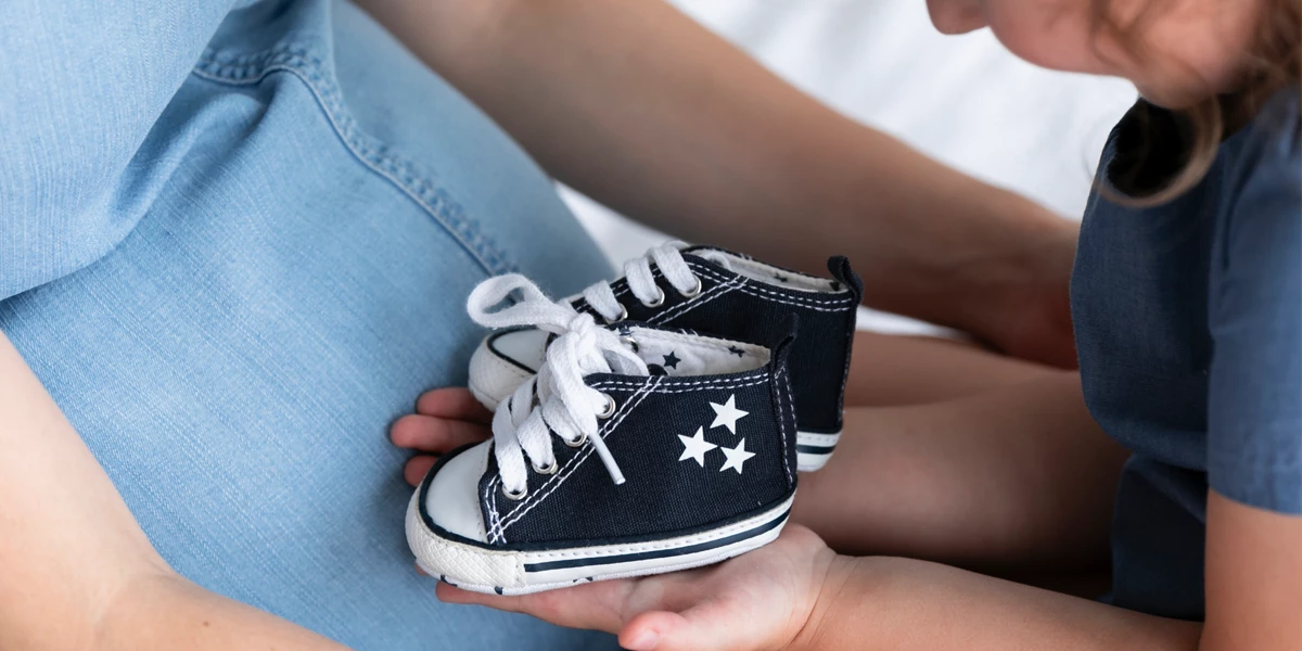 ثبت خاطرات عاشقانه مادر و نوزاد با عکاسی نوزاد و بارداری عکستو