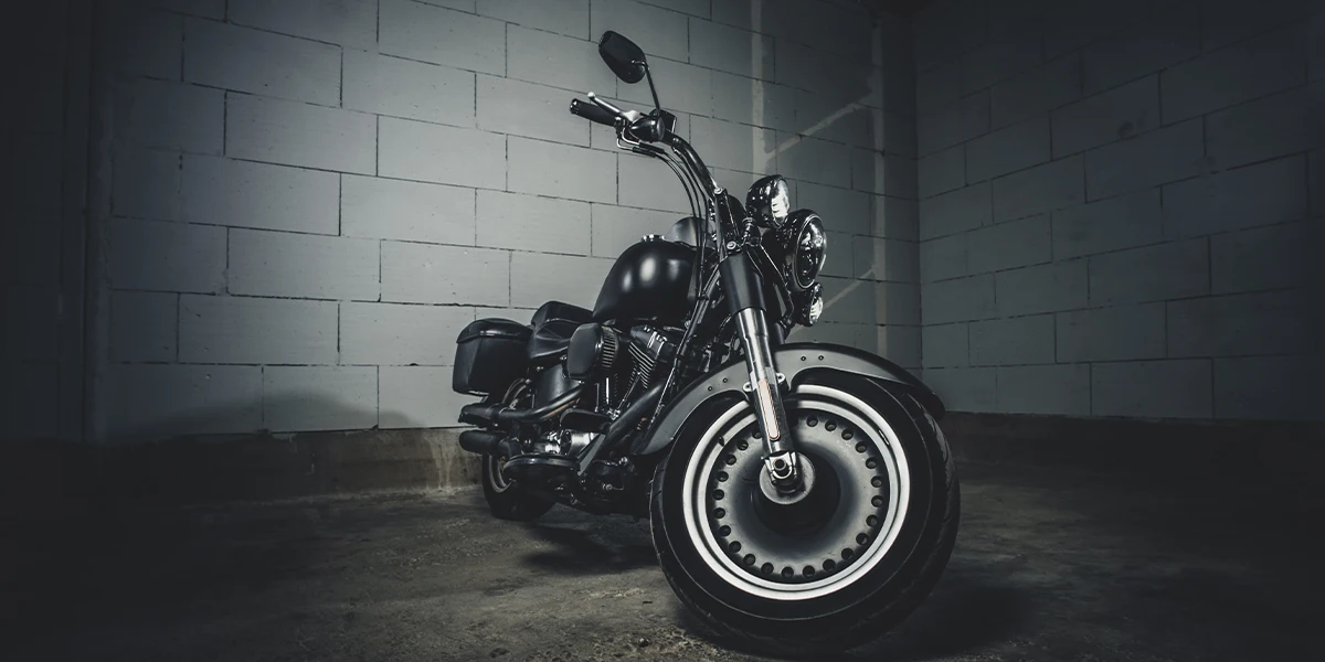 عکاسی و ادیت تبلیغاتی از موتور سیکلت با عکستو