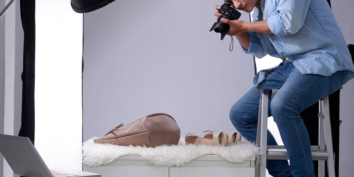 خدمات عکاسی پوشاک و کفش با تیم حرفه‌ای