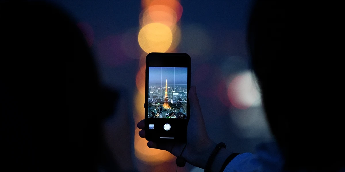 روش‌های عکاسی با گوشی و ایده‌هایی برای تصویربرداری در شب با عکستو